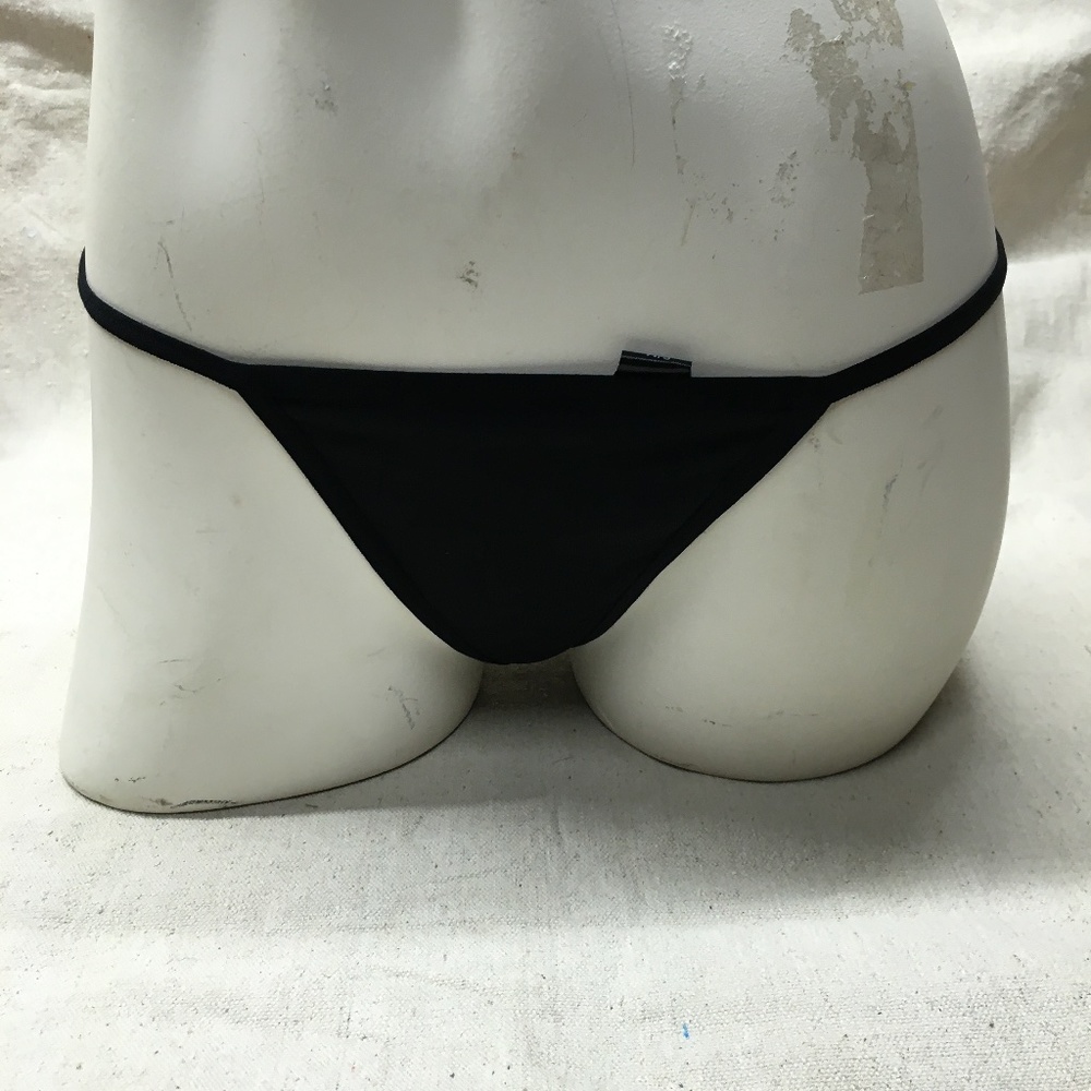 Black Pink Lipstick thong